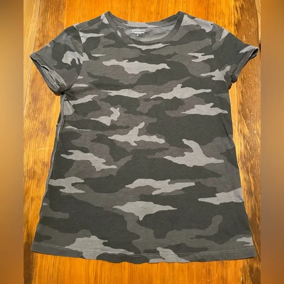 Athleta camo t shirt - Picture 2 of 6